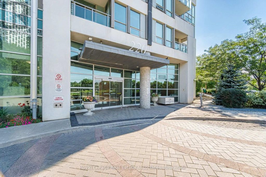 305 - 220 Burnhamthorpe Road W, Mississauga (city Centre)