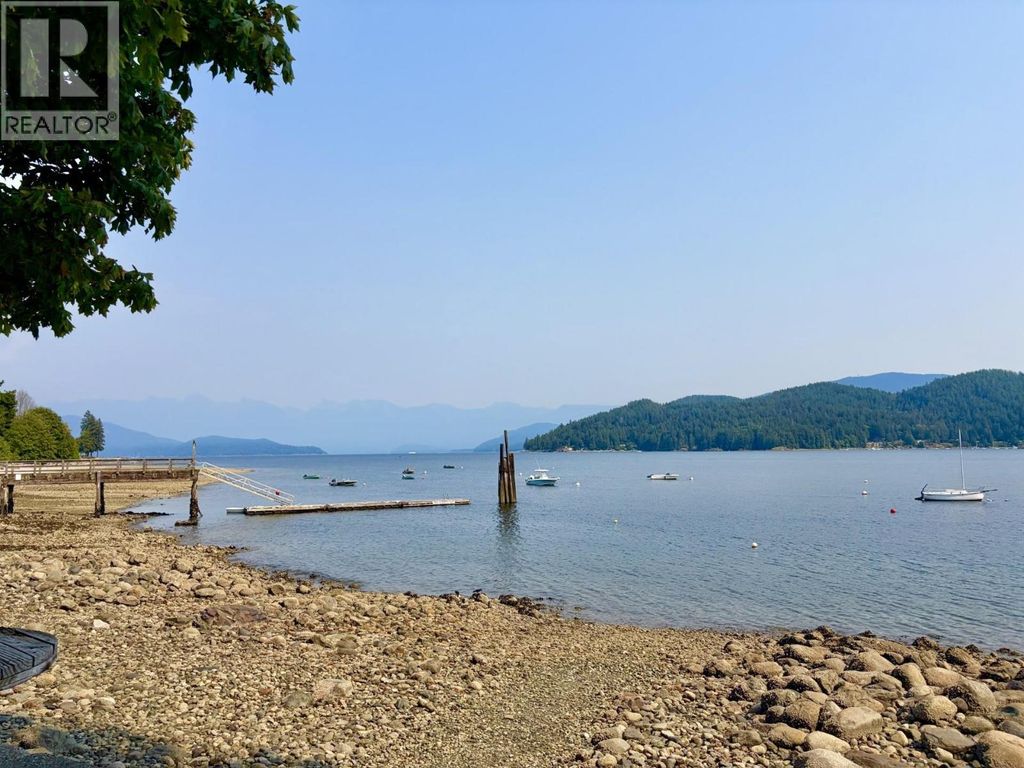 784 Marine Drive, Gibsons