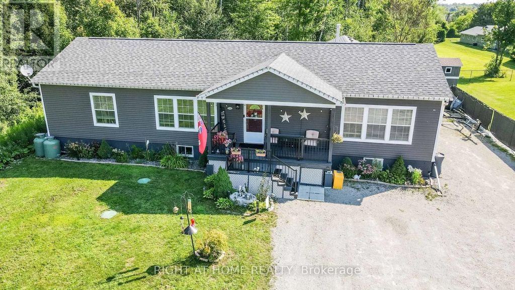 13009 County Road 16 Drive, Tay (waubaushene)