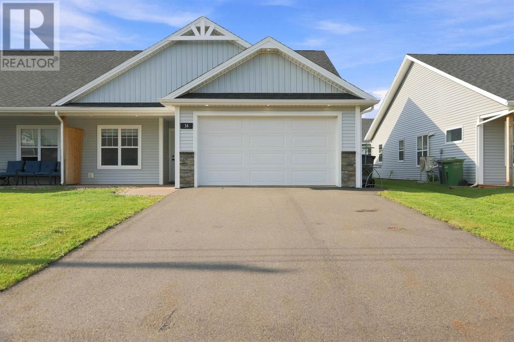 34 Essex Crescent, West Royalty