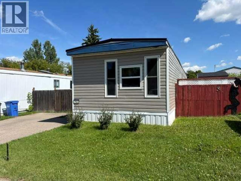 6834 59 Avenue #712, Red Deer