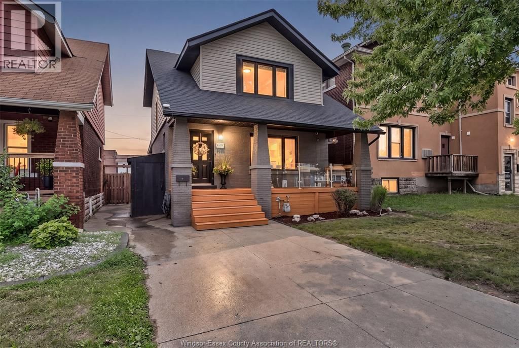 1362 Elsmere, Windsor