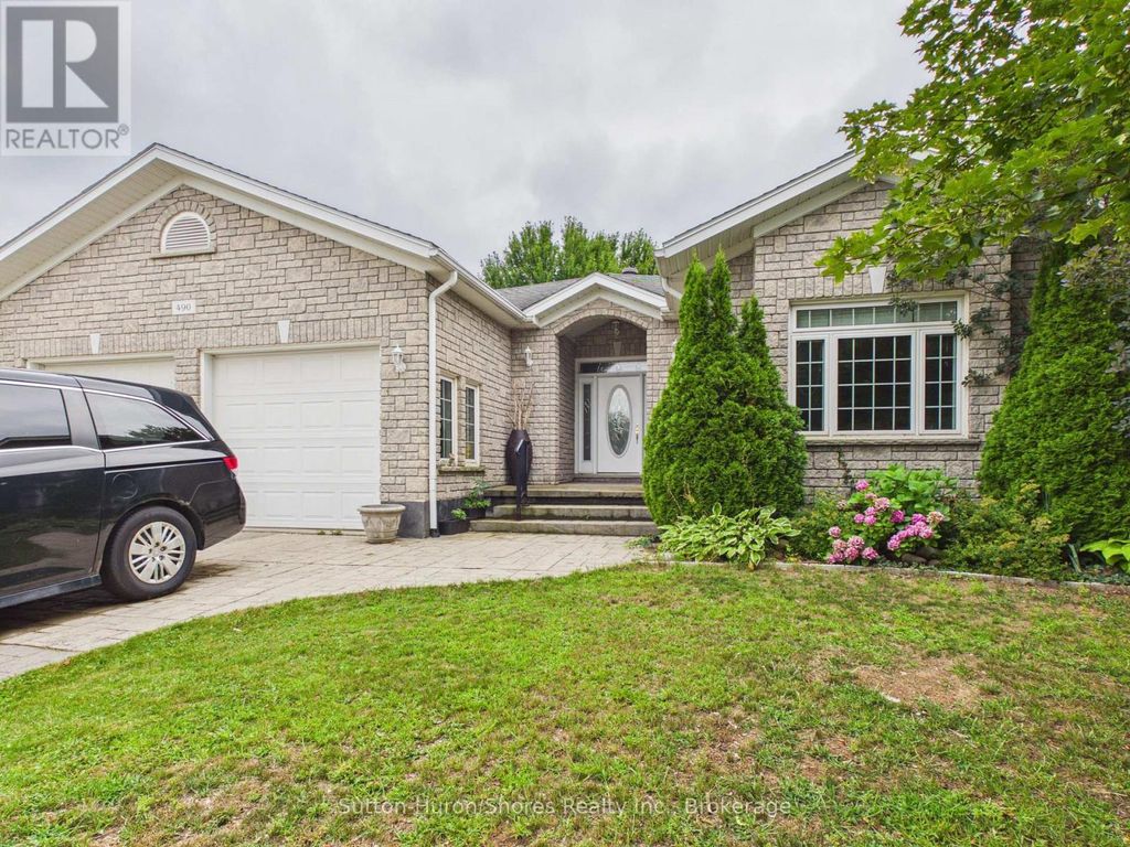 490 Bluewater Drive, Saugeen Shores