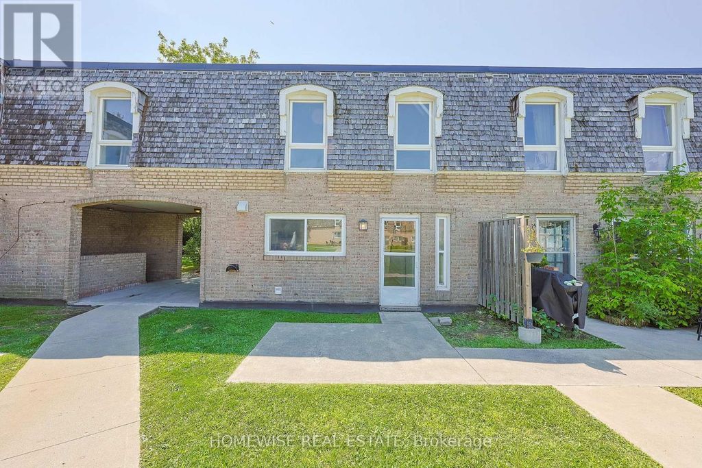 24 - 1400 Winding Trail, Mississauga (applewood)