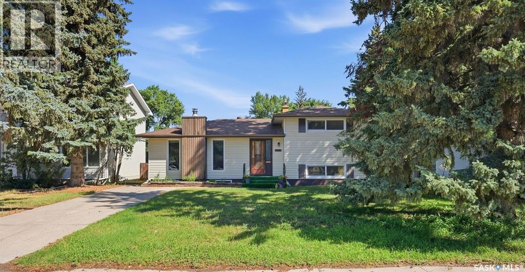2509 Taylor Street E, Saskatoon