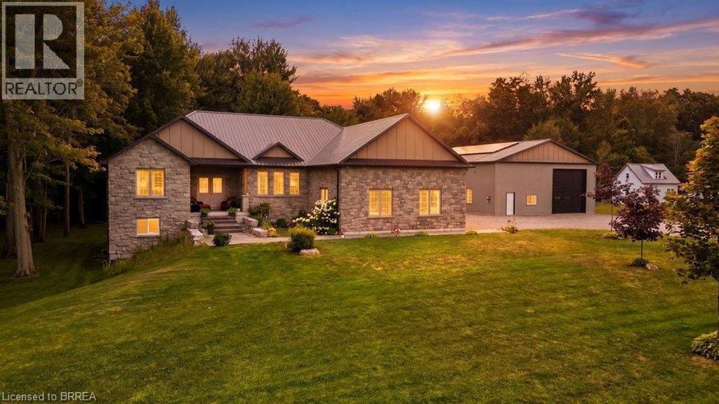 1299 County Road 23, Walsingham