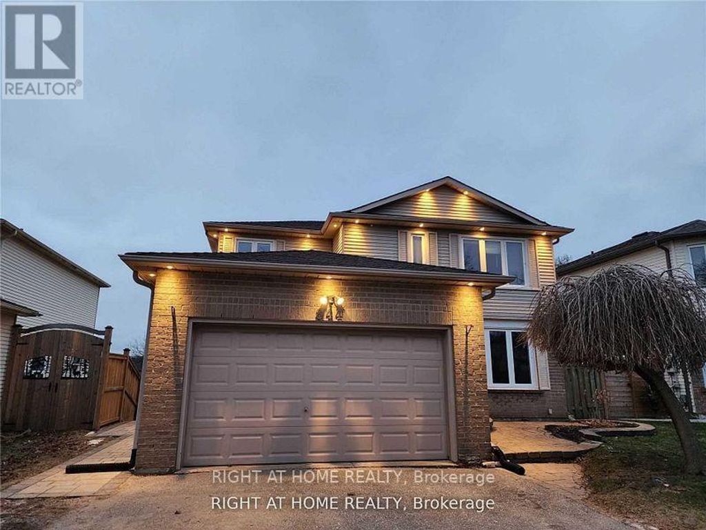 844 Crowells Street, Oshawa (pinecrest)