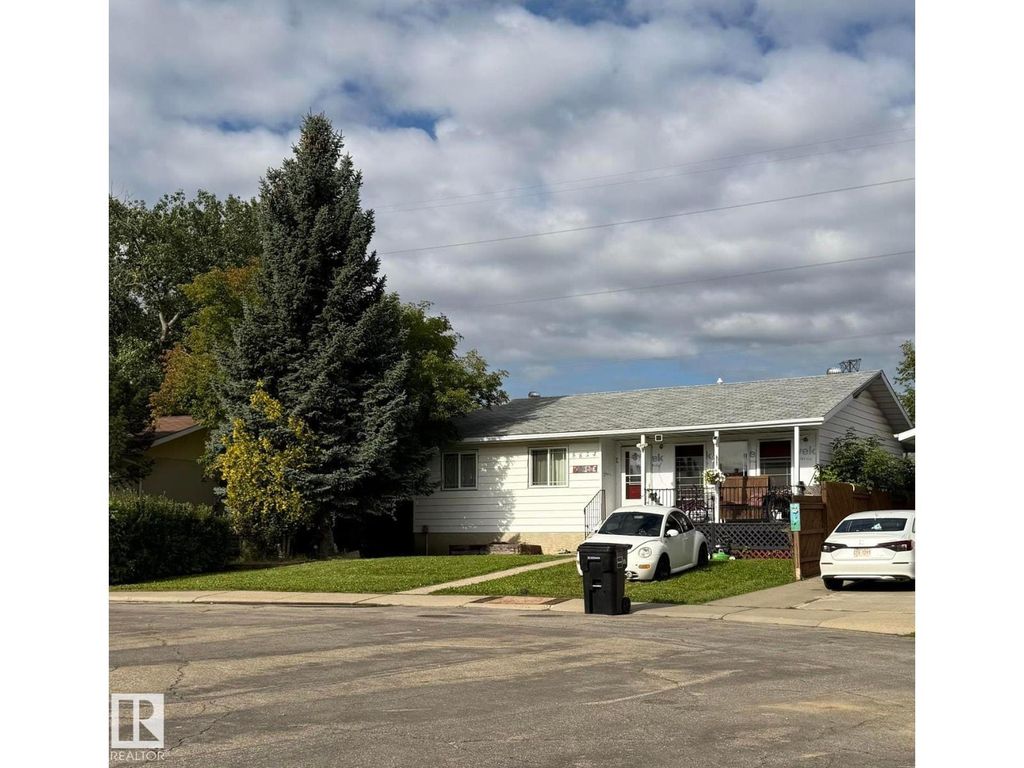 8824 30 Av Nw, Edmonton
