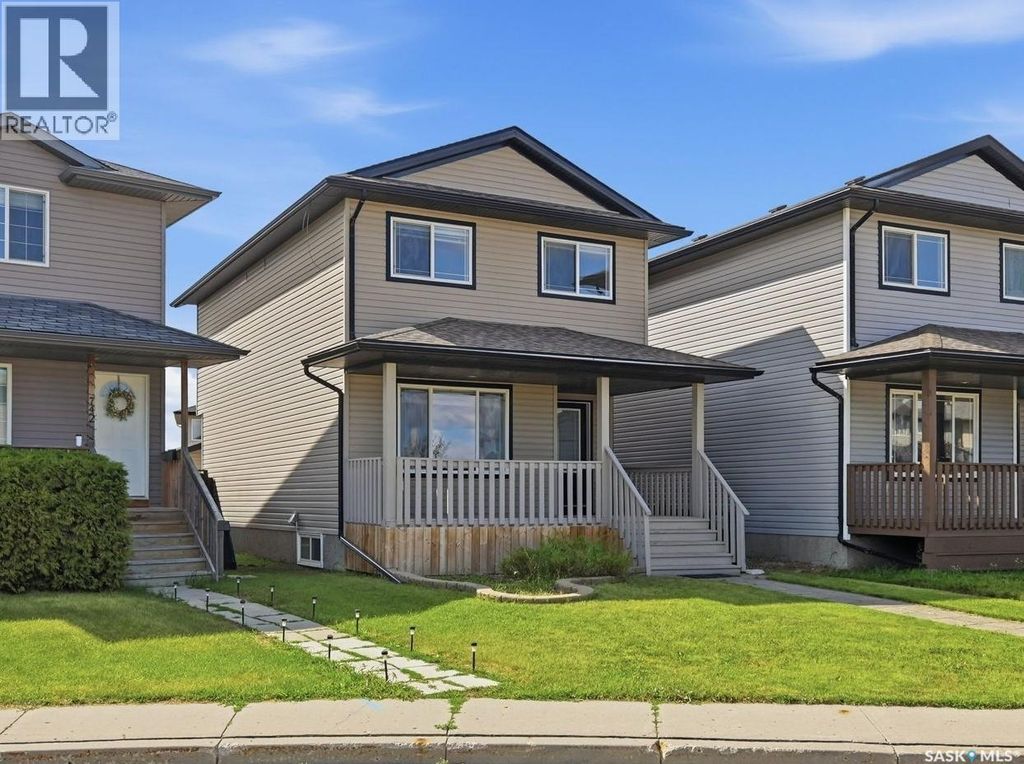 738 Lamarsh Lane, Saskatoon
