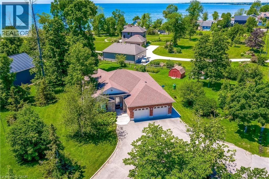 25 Bates Lane, Dunnville