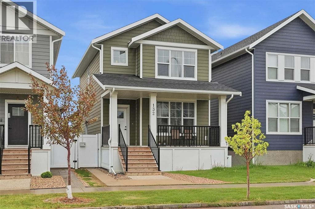 132 Rosewood Boulevard E, Saskatoon