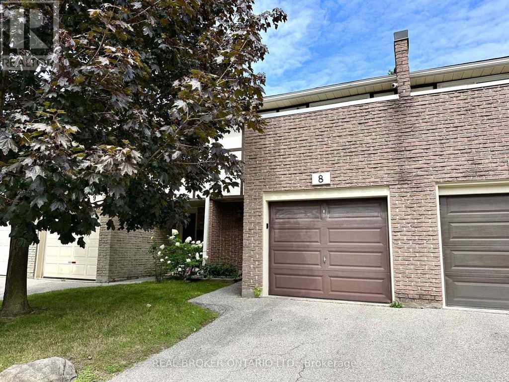 8 - 1485 Gulleden Drive, Mississauga (applewood)