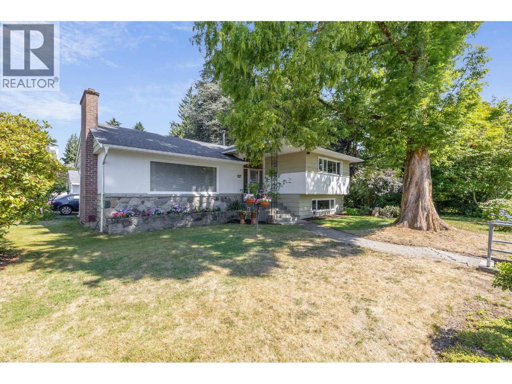 541 Cochrane Avenue, Coquitlam