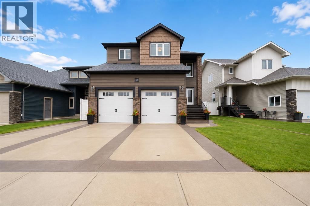 38 Sterling Link Se, Medicine Hat