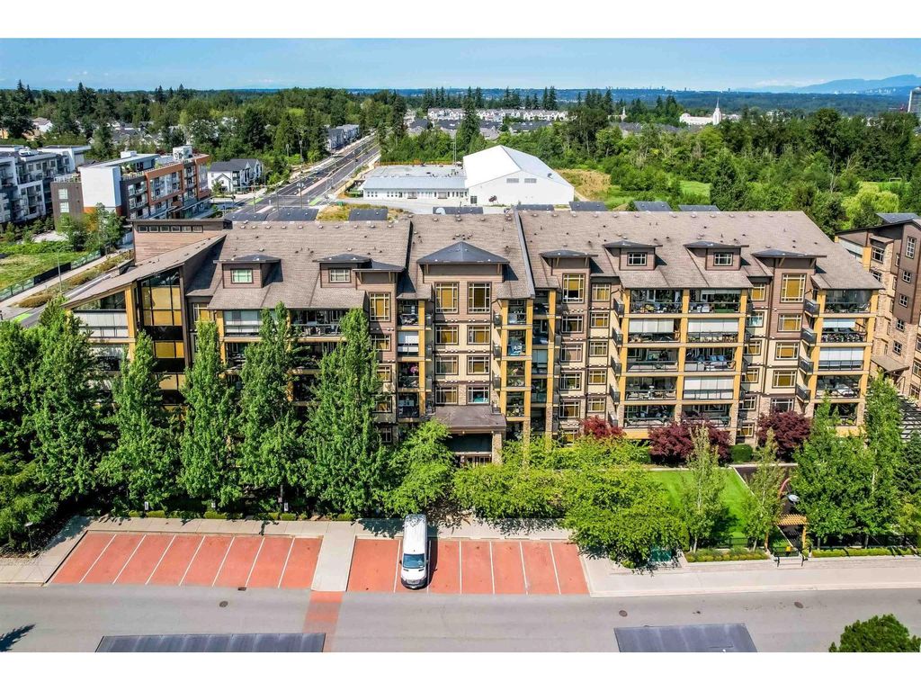 301 8067 207 Street, Langley
