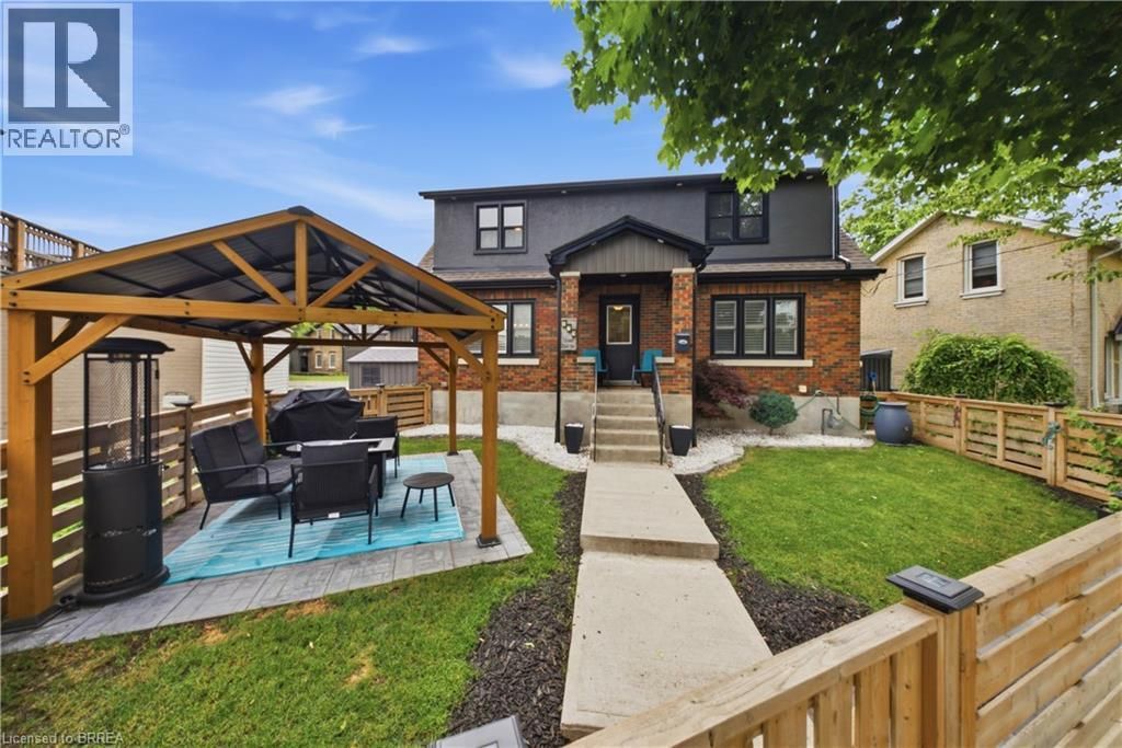 175 Grand River Avenue, Brantford