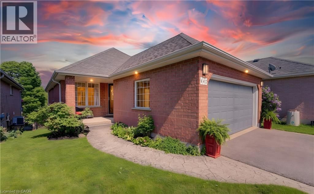 442 Sandbanks Crescent, Waterloo
