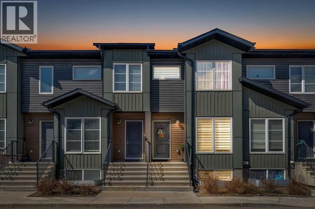 124, 31 Red Embers Parade Ne, Calgary