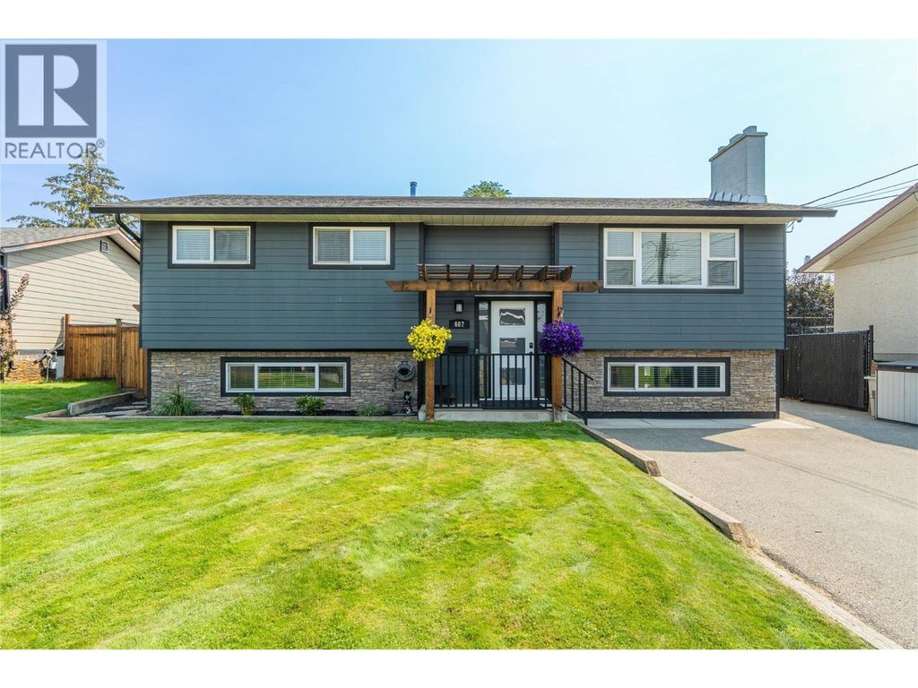 667 Cambridge Crescent, Kamloops