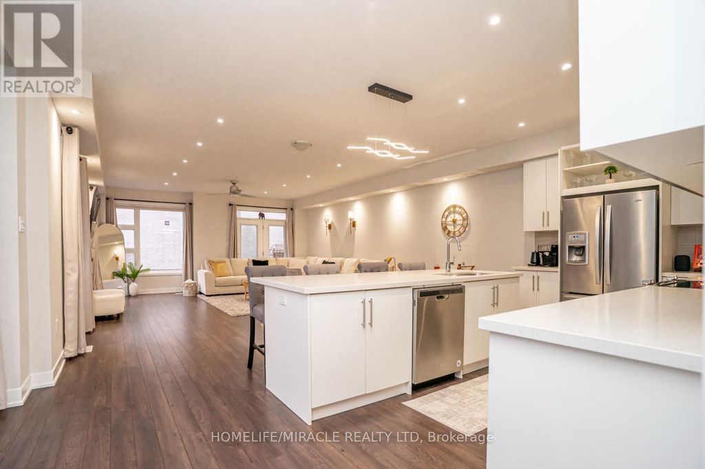 136 - 58 Donald Fleming Way, Whitby (pringle Creek)