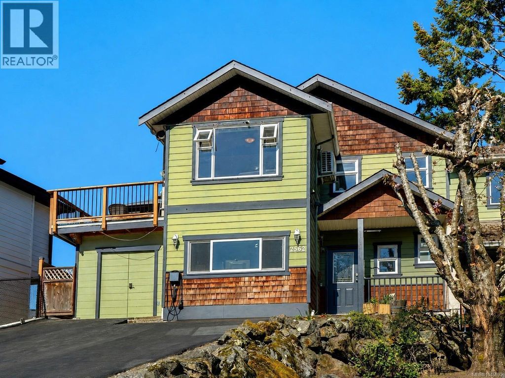 2562 Wentwich Rd, Langford