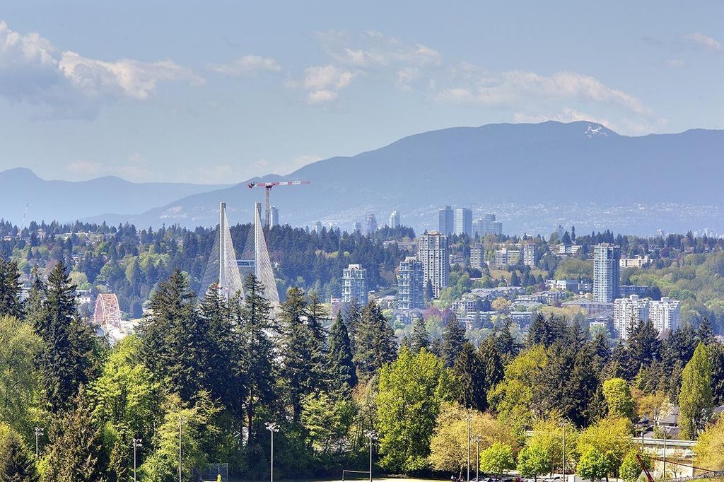1805 13308 Central Avenue, Surrey