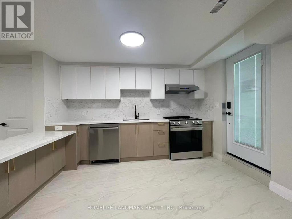 Unit 3 - 17 Rosemeade Avenue, Toronto (stonegate-Queensway)