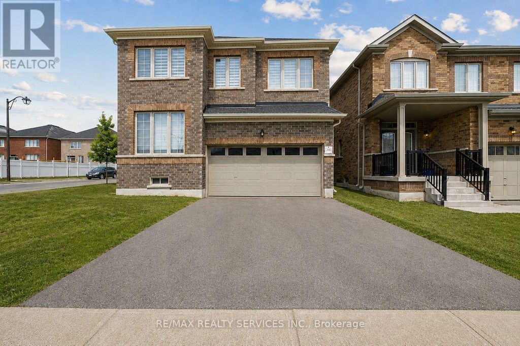 525 Red Elm Road, Shelburne