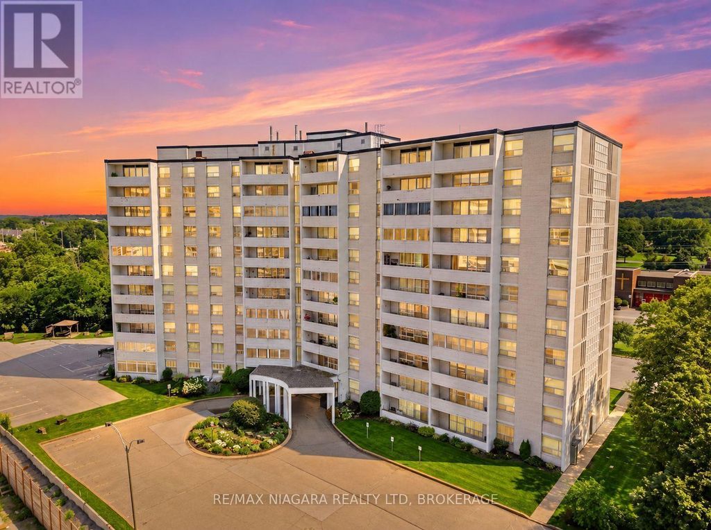 102 - 35 Towering Heights Boulevard, St. Catharines (glendale/glenridge)