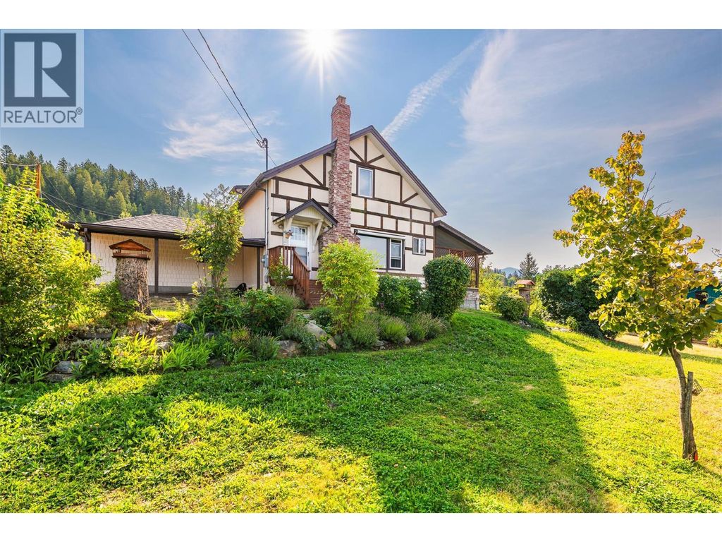 1843 Mclaren Street, Creston