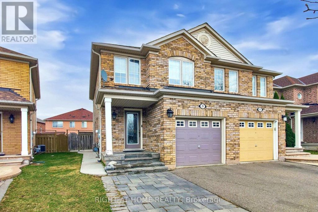 21 Dunlop Court, Brampton (fletcher's Meadow)