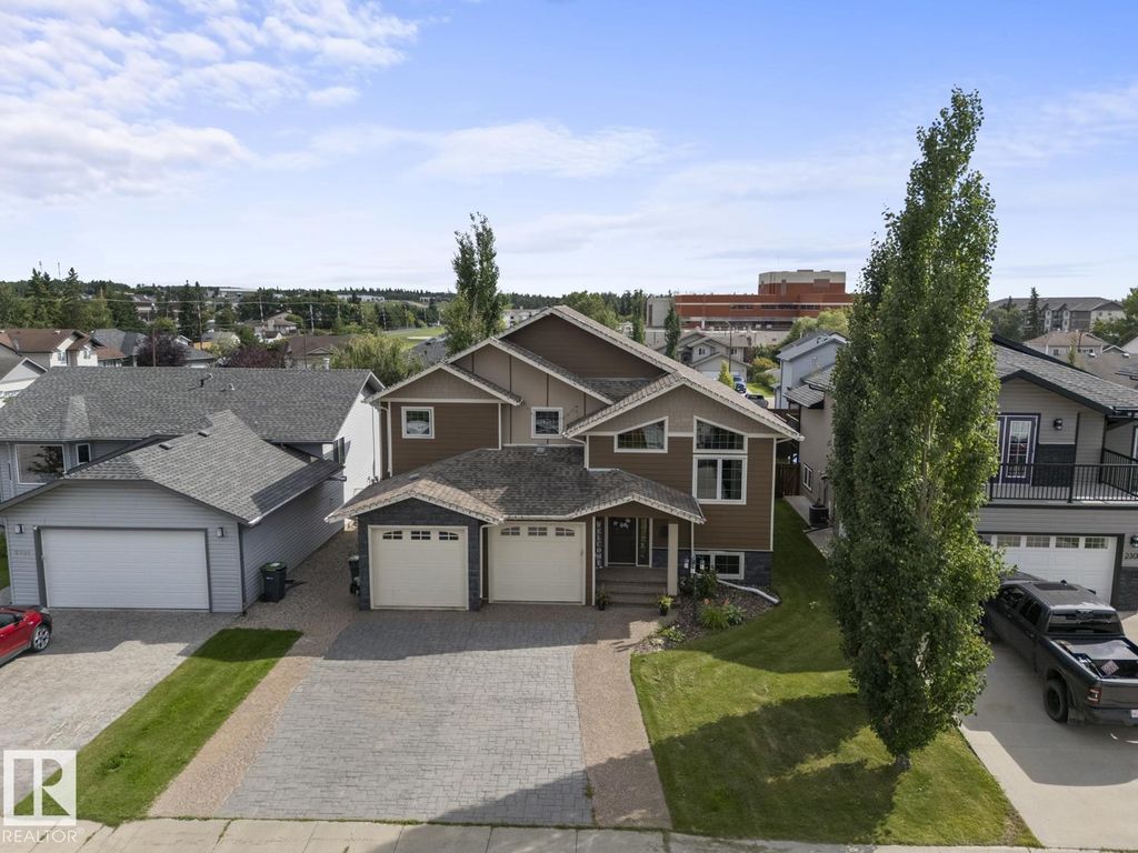 2303 2 Av, Cold Lake