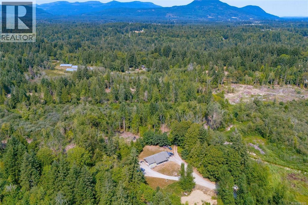 4005 Rowe Rd, Duncan