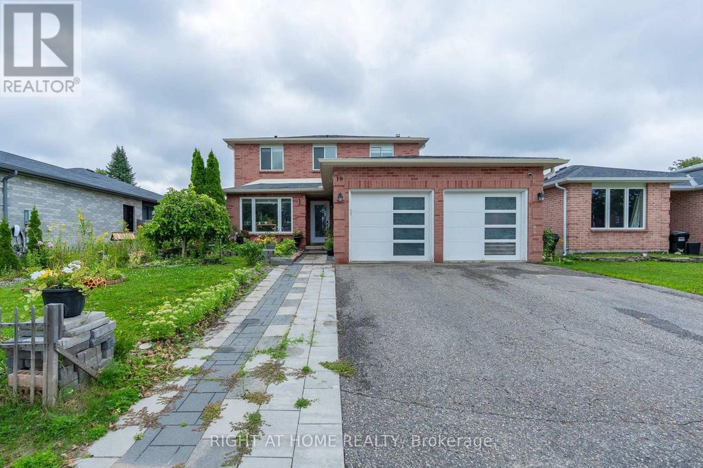 19 Cardinal Street, Barrie (cundles East)