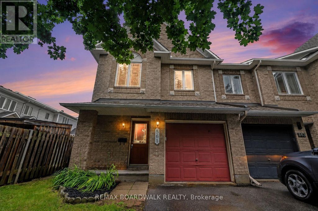 561 Aquaview Drive, Ottawa