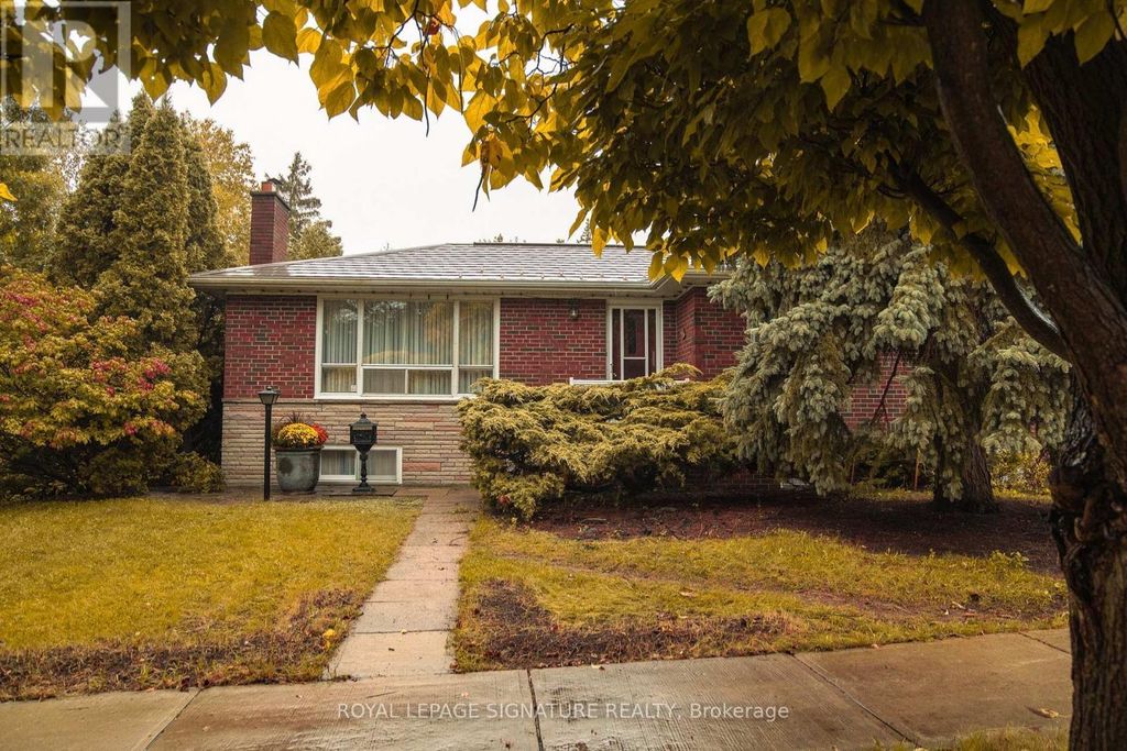 2 Brantwood Drive, Toronto (woburn)