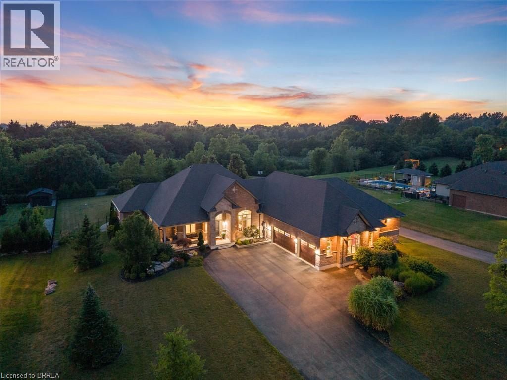 13 Wingrove Woods, Brantford