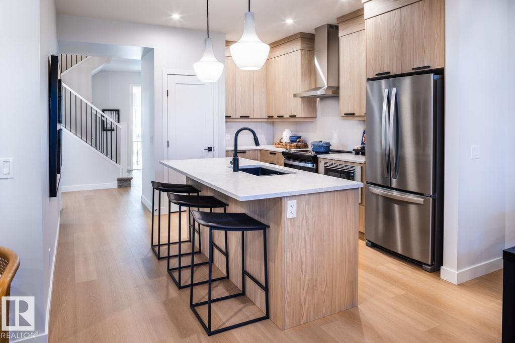 5316 Hawthorn Cl Sw, Edmonton