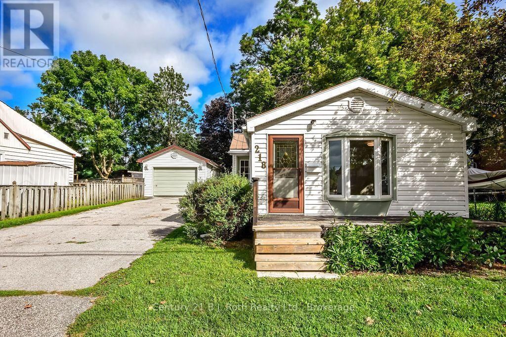 218 James Street E, Orillia