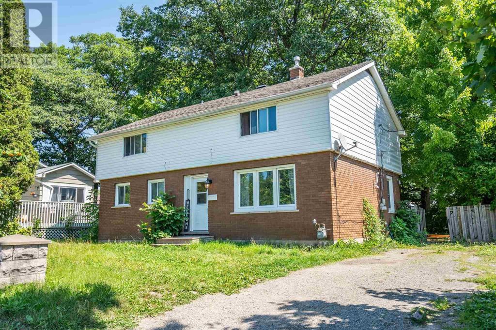 218 Willow Ave, Sault Ste. Marie