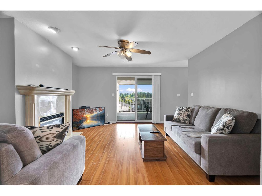 14332 68 Avenue, Surrey
