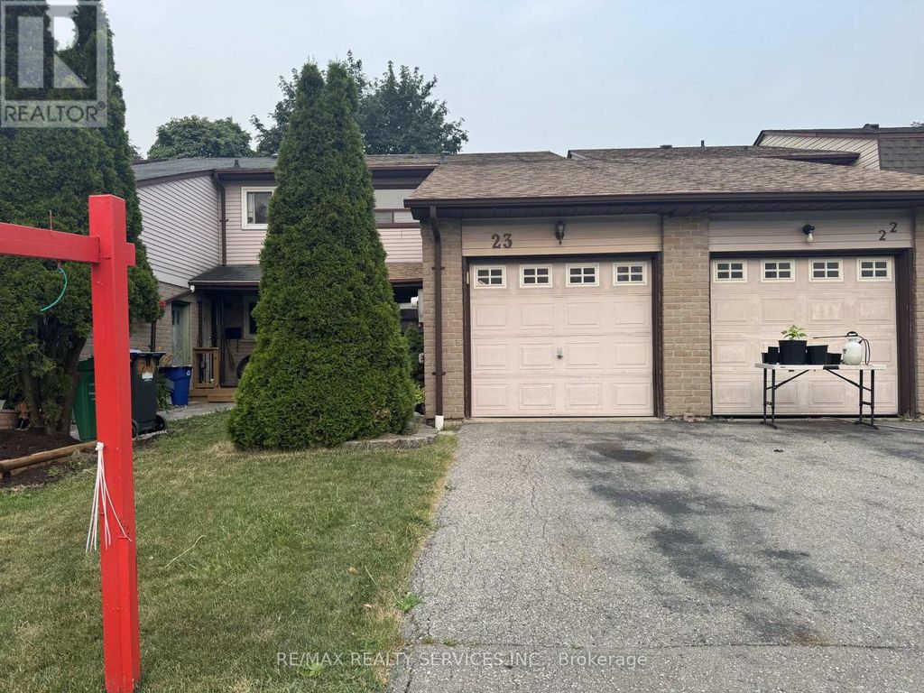 23 Scottsdale Court, Brampton (bram East)