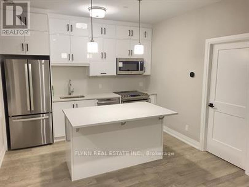 221 - 3265 Carding Mill Trail, Oakville (go Glenorchy)