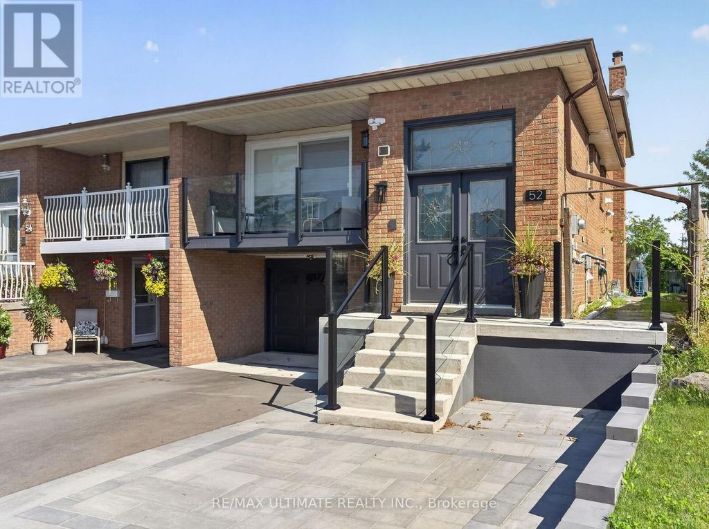 52 Revlis Crescent, Toronto (l'amoreaux)