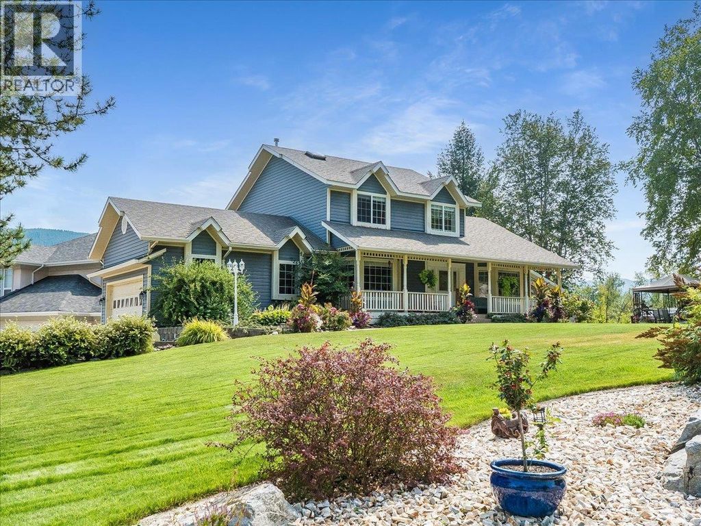 3617 14th Avenue, Castlegar