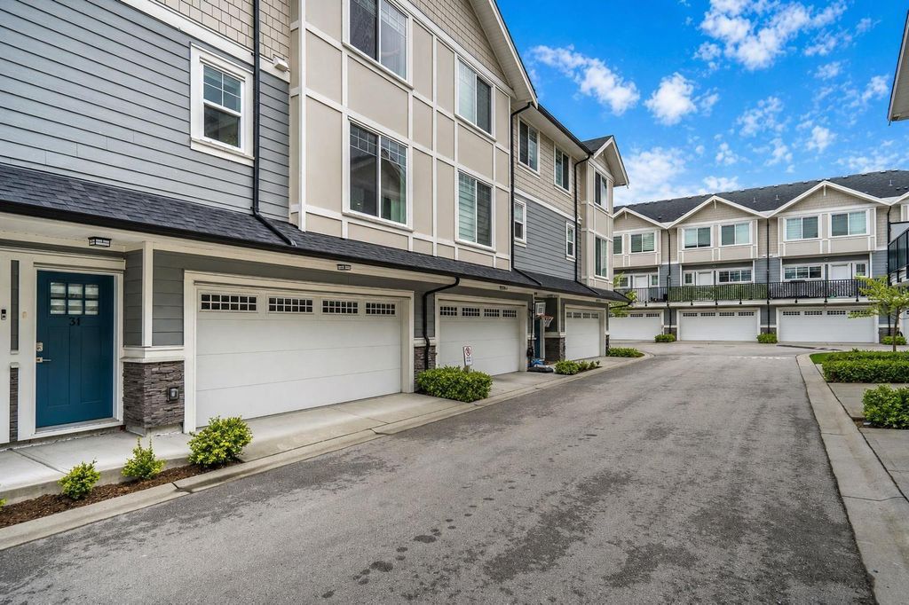 31 19501 74 Avenue, Surrey
