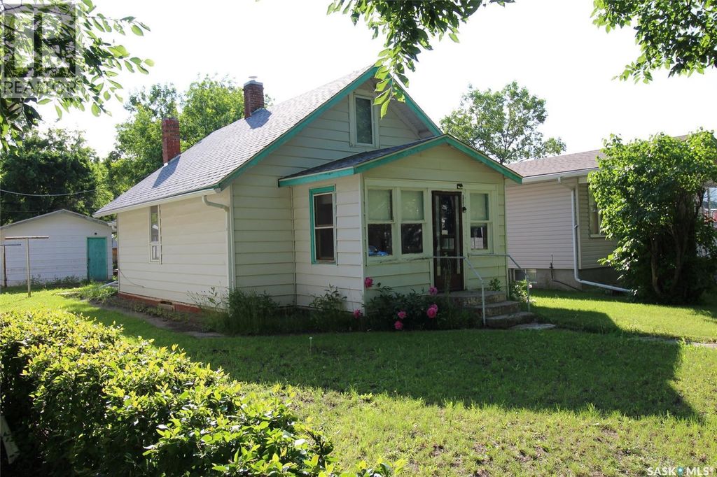 538 Centre Street, Shaunavon