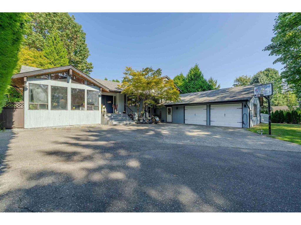 3525 Mckinley Court, Abbotsford