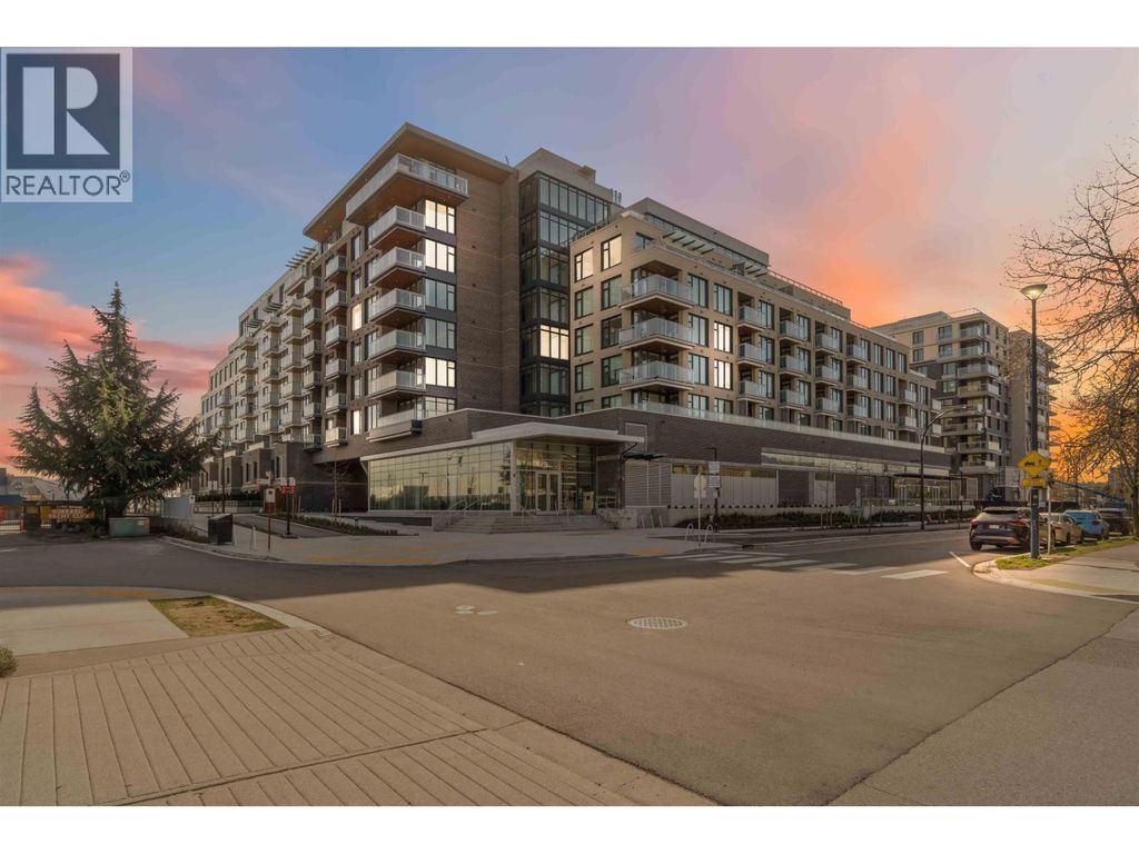 Th 109 755 Harbourside Drive, North Vancouver