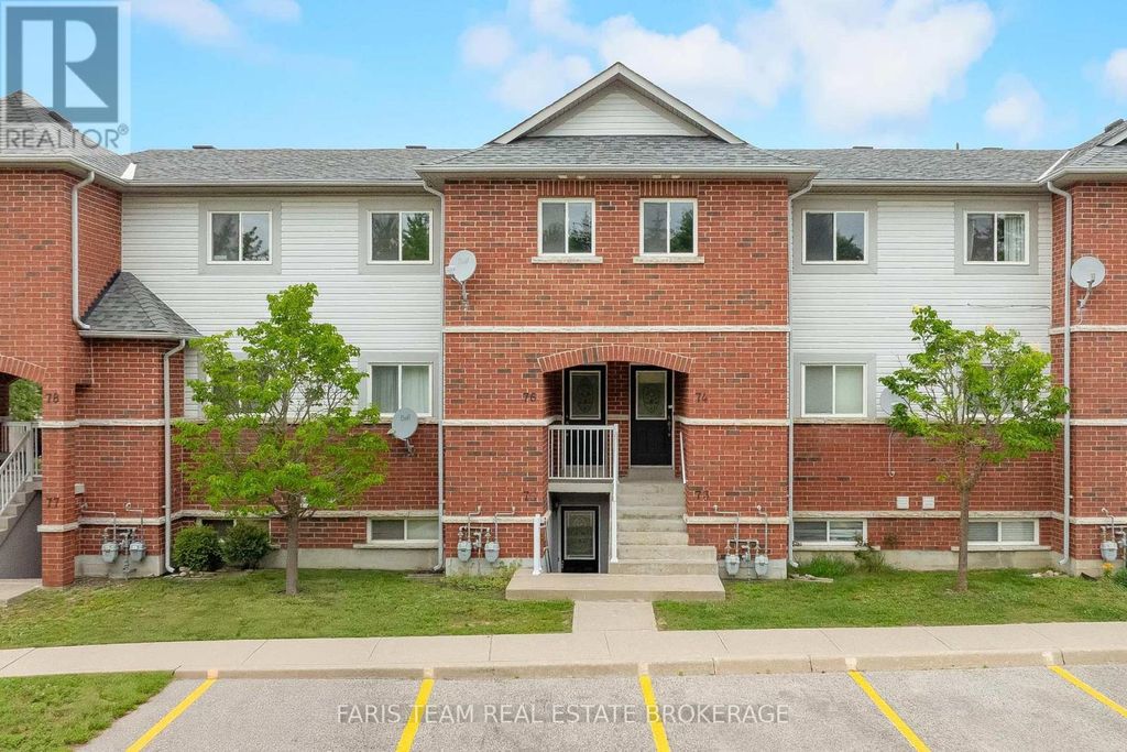76 - 243 Ferndale Drive S, Barrie (ardagh)